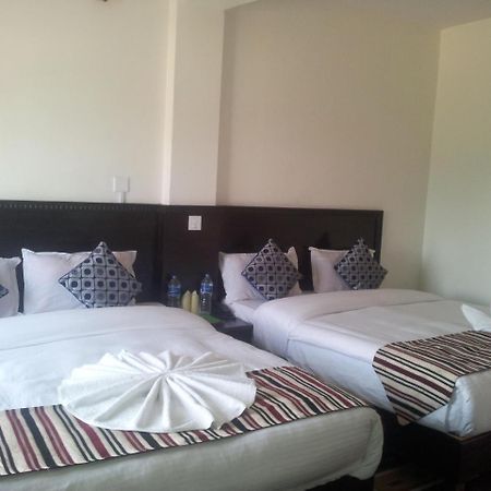 Hotel Admire Pokhara Pvt. Ltd. Extérieur photo